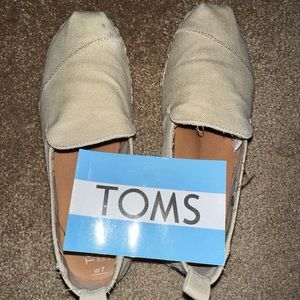 Toms Slip Ons